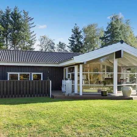 Three-bedroom Holiday In *
